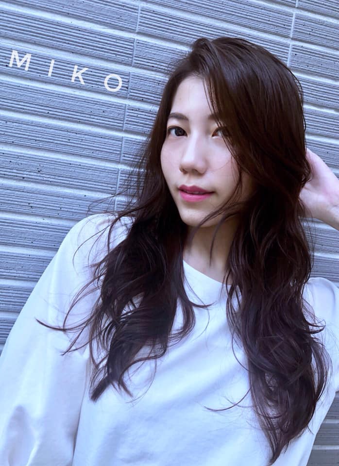 台中燙髮染髮推薦Edify Miko設計師 暖棕氣質色 搭配微捲線條回頭率100